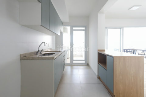 Image 42 - 1032164