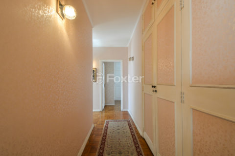 Image 17 - 1032191