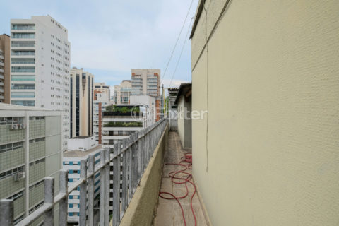 Image 9 - 1032195