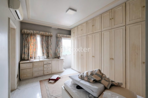 Image 26 - 1032195