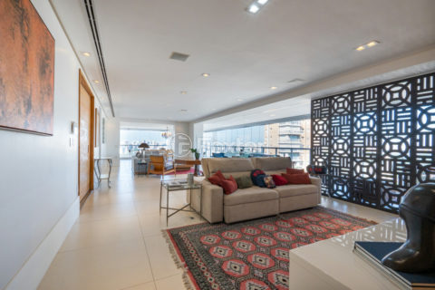 Image 25 - 1032204