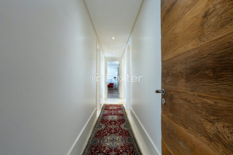 Image 26 - 1032204