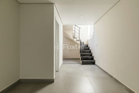 Image 38 - 1032241