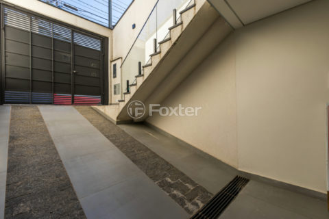 Image 37 - 1032241
