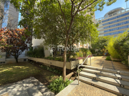 Image 75 - 1032246
