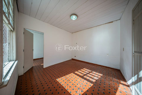 Image 38 - 1032256