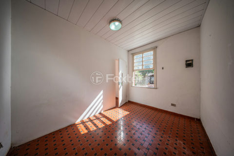 Image 42 - 1032256
