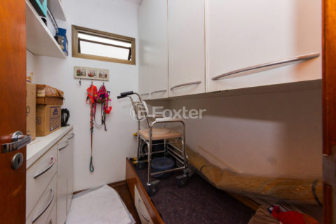 Image 37 - 1032261