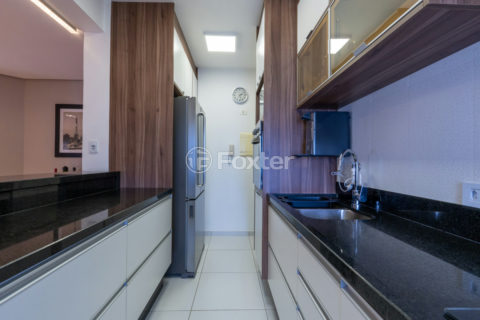 Image 9 - 1032272