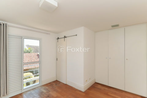 Image 32 - 1032274