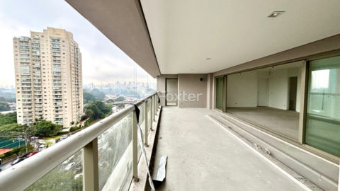Image 6 - 1032290