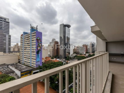 Image 40 - 1032295