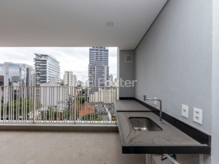 Image 33 - 1032295