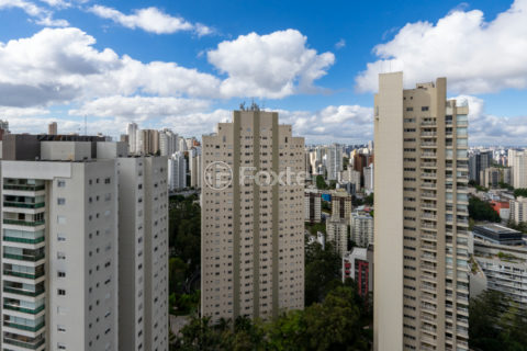 Image 20 - 1032298