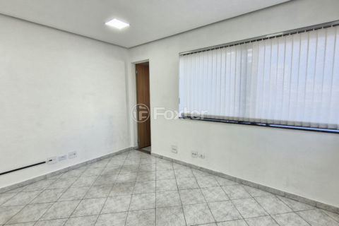Image 23 - 1032303