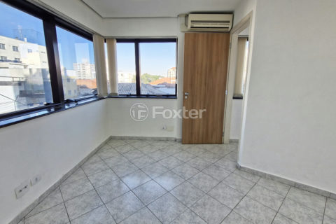 Image 17 - 1032303