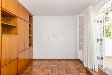 Image 40 - 1032304