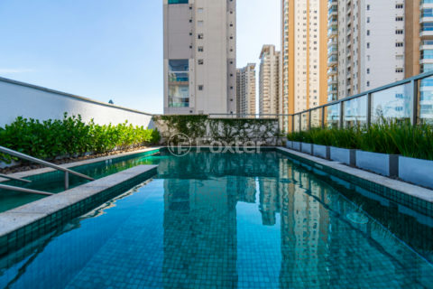 Image 40 - 1032309