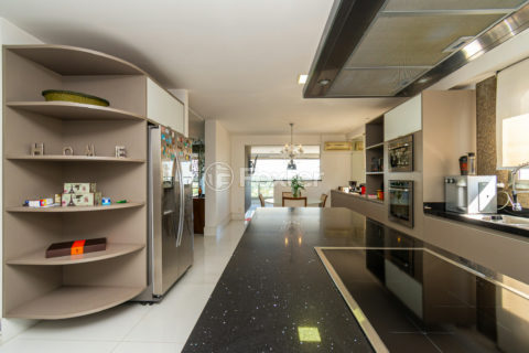 Image 21 - 1032309