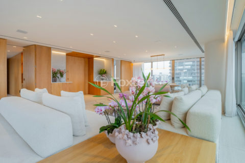 Image 9 - 1032322