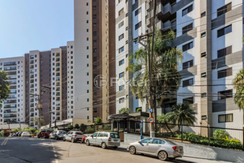 Image 42 - 1032328