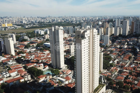 Image 104 - 1032341