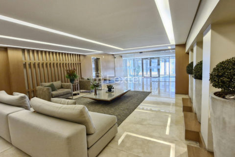 Image 27 - 1032341