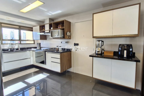 Image 60 - 1032341