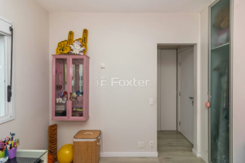Image 33 - 1032354