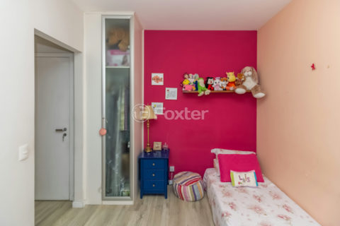 Image 32 - 1032354