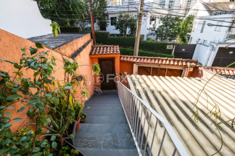 Image 46 - 1032356