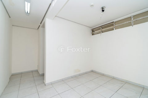 Image 3 - 1032357
