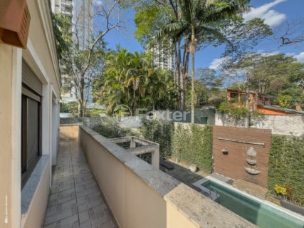 Image 36 - 1032363