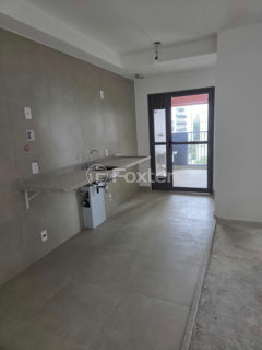 Image 20 - 1032381