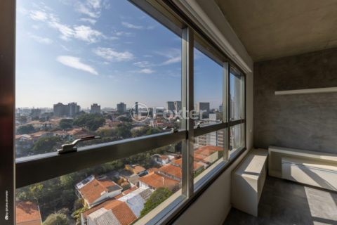 Image 24 - 1032407