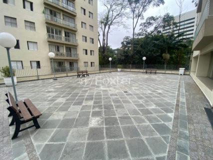 Image 24 - 1032409
