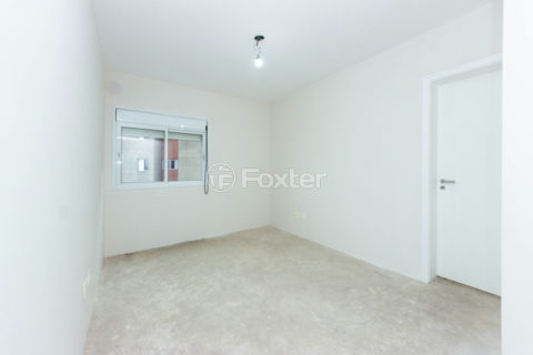 Image 30 - 1032410