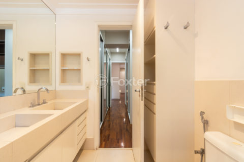 Image 41 - 1032412