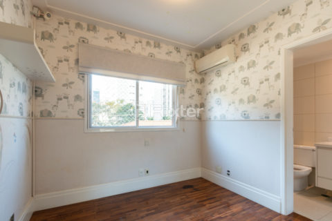 Image 34 - 1032412