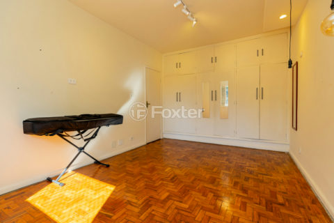 Image 32 - 1032426