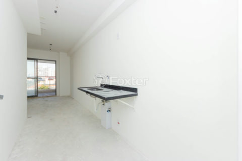 Image 6 - 1032427