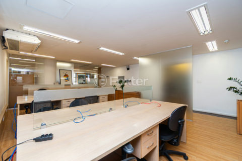 Image 22 - 1032437