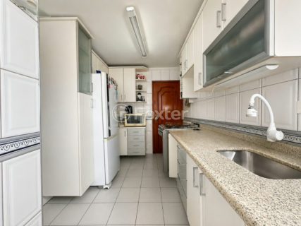 Image 6 - 1032452