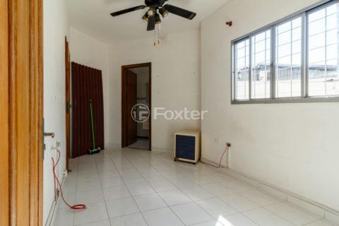 Image 32 - 1032458
