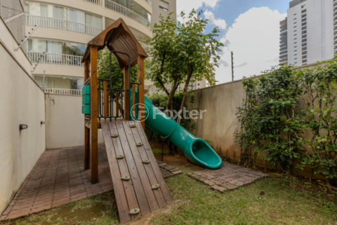 Image 33 - 1032460