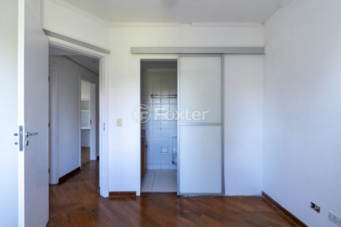 Image 21 - 1032461