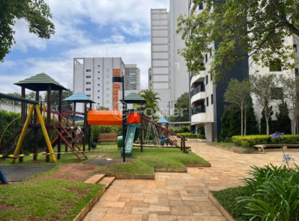 Image 15 - 1032473