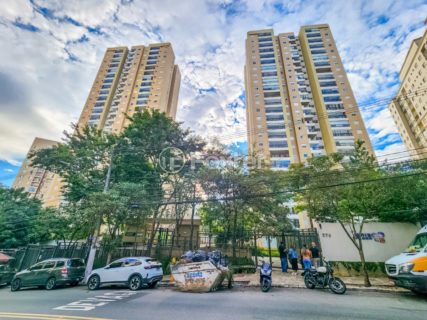 Image 7 - 1032474