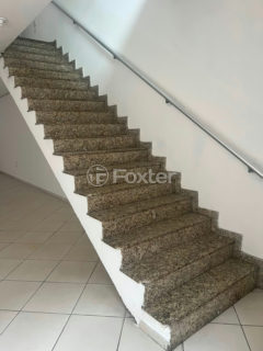 Image 9 - 1032475