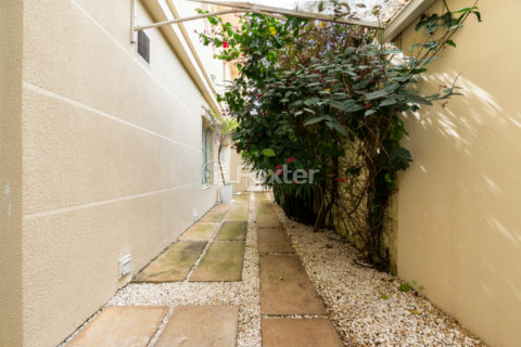 Image 76 - 1032492